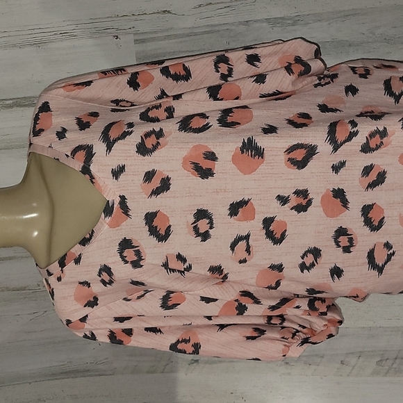 LULAROE PINK ANIMAL PRINT BLOUSE - Picture 2 of 9